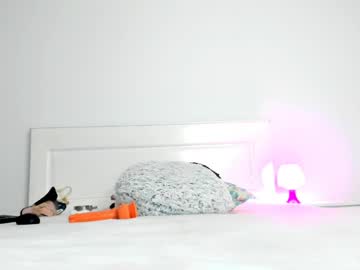 Sarah_T33n Chaturbate stream image from April 15, 2026