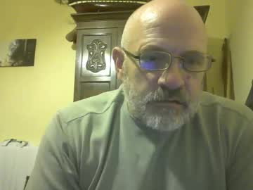 F1zzeek Chaturbate stream image from April 15, 2026