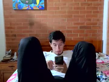Johan70nsexy Chaturbate stream image from April 15, 2026