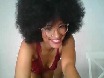 Viiolettaaa Chaturbate stream image from April 15, 2026
