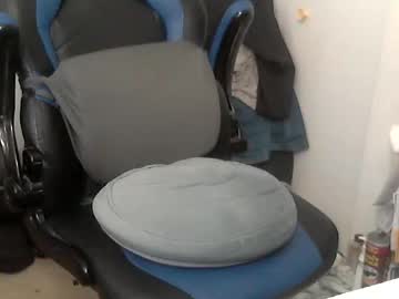 Blackshuggies Chaturbate stream image from April 15, 2026