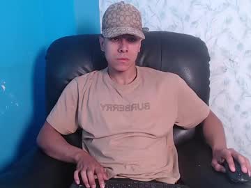 Enzo_Valentinou Chaturbate stream image from April 16, 2026