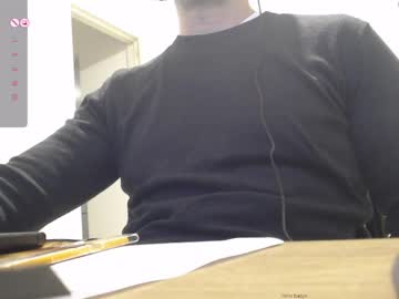 Mfkutz Chaturbate stream image from April 16, 2026