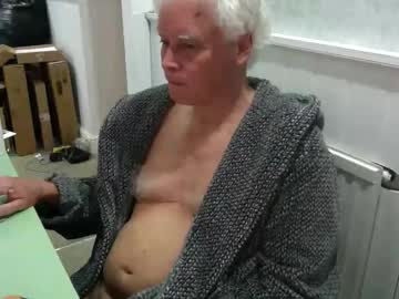 Topsurgeon2025 Chaturbate stream image from April 16, 2026