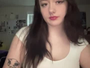 Veyavexx Chaturbate stream image from April 16, 2026