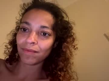 Desirelillypuff Chaturbate stream image from April 16, 2026