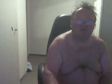 Karlson375817 Chaturbate stream image from April 16, 2026