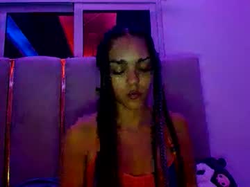 Vickyyyx Chaturbate stream image from April 16, 2026