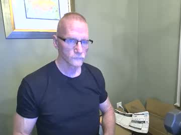 Hugentuscaloosa Chaturbate stream image from April 16, 2026