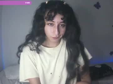 Teaonix Chaturbate stream image from April 16, 2026