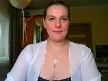 Isingle_Mom Chaturbate stream image from April 16, 2026