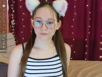 Your_Foxy_Dream Chaturbate stream image from April 16, 2026