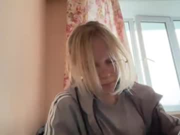 Jenaehaby Chaturbate stream image from April 16, 2026