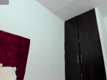 Beckyrogue_44 Chaturbate stream image from April 16, 2026