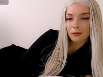 Pervyblonde Chaturbate stream image from April 16, 2026