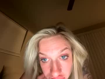 Selenaaamariee Chaturbate stream image from April 16, 2026