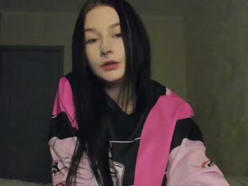 Line_Green Chaturbate stream image from April 16, 2026
