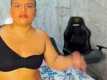 Nya_Curvy Chaturbate stream image from April 16, 2026