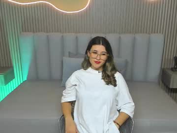 Amy_Estrellita stream image from April 16, 2026