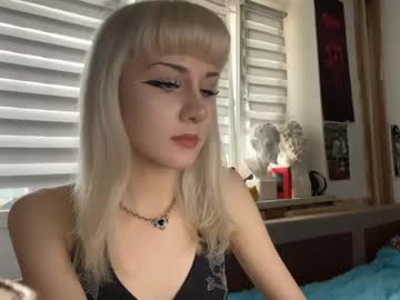 Cuddlecrush Chaturbate stream image from April 16, 2026