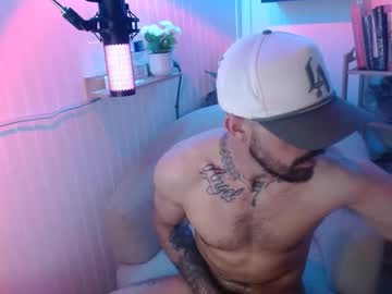 Nichythixxx Chaturbate stream image from April 16, 2026