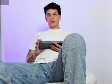 Elijah_Stoone Chaturbate stream image from April 16, 2026