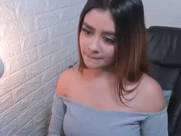 Bellanoirsg Chaturbate stream image from April 16, 2026