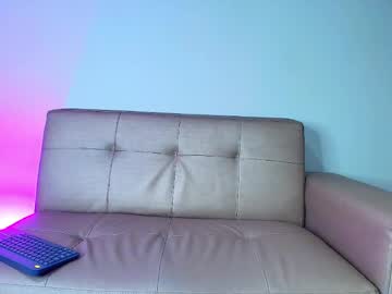 Darwinwavex Chaturbate stream image from April 16, 2026