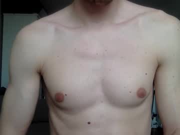 Karol98b Chaturbate stream image from April 16, 2026