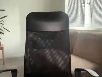 Machine_15_ Chaturbate stream image from April 16, 2026