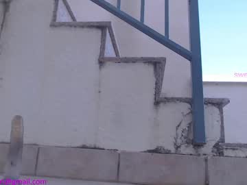 Sweetsquirterari Chaturbate stream image from April 16, 2026