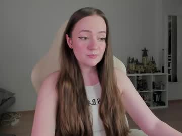 Lil_Happiness Chaturbate stream image from April 16, 2026