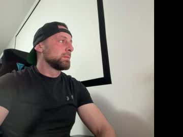 Steve897819 Chaturbate stream image from April 16, 2026