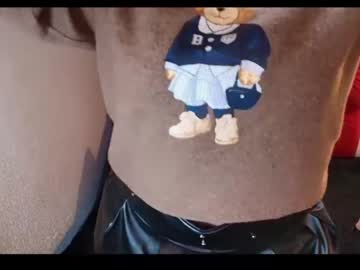 Curvyjulieth Chaturbate stream image from April 16, 2026