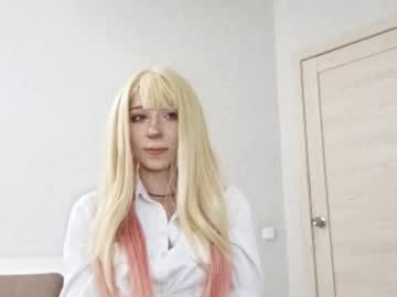 Elinorwert Chaturbate stream image from April 16, 2026