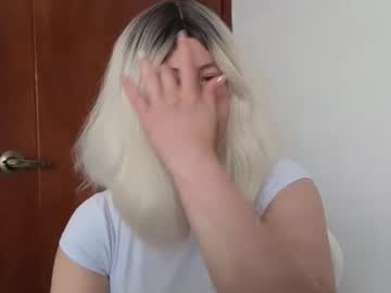 Francescaasmith Chaturbate stream image from April 16, 2026