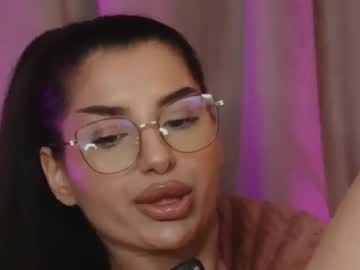Zariaavera Chaturbate stream image from April 16, 2026