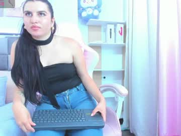 Emily9__ Chaturbate stream image from April 16, 2026