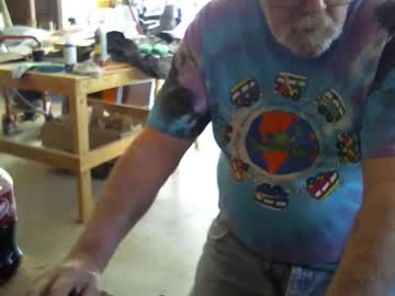 Justmeohio Chaturbate stream image from April 16, 2026