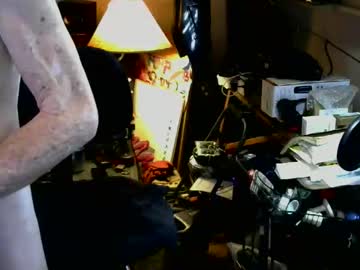 Billy56cluber Chaturbate stream image from April 16, 2026
