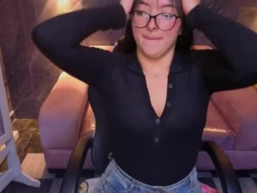 Briana7_B Chaturbate stream image from April 16, 2026