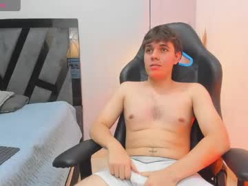 Miguel_Oapina Chaturbate stream image from April 16, 2026