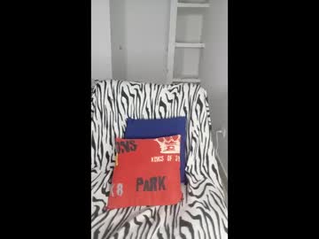 Sexseason777 Chaturbate stream image from April 16, 2026