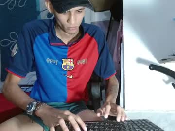 Brook_17 Chaturbate stream image from April 16, 2026