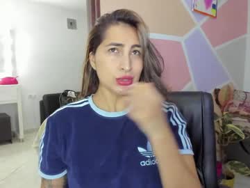 Maiaconnor Chaturbate stream image from April 16, 2026