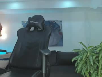 Chloemanson Chaturbate stream image from April 17, 2026