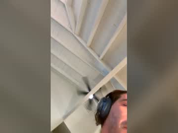 Jnovej Chaturbate stream image from April 17, 2026
