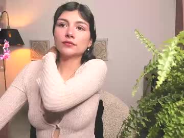 Oh__Holly Chaturbate stream image from April 17, 2026