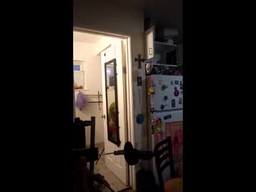Nikkihouse203 Chaturbate stream image from April 17, 2026
