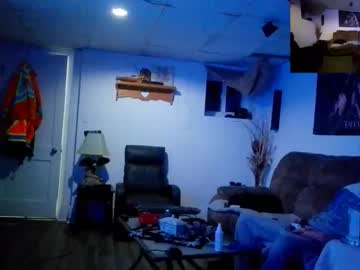 Canadaguy1978102001 Chaturbate stream image from April 17, 2026
